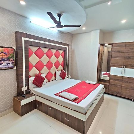 אמריצר Hotel Robin Inn מראה חיצוני תמונה