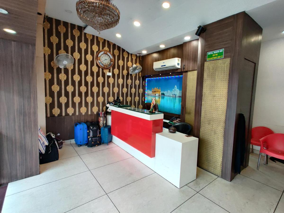אמריצר Hotel Robin Inn מראה חיצוני תמונה