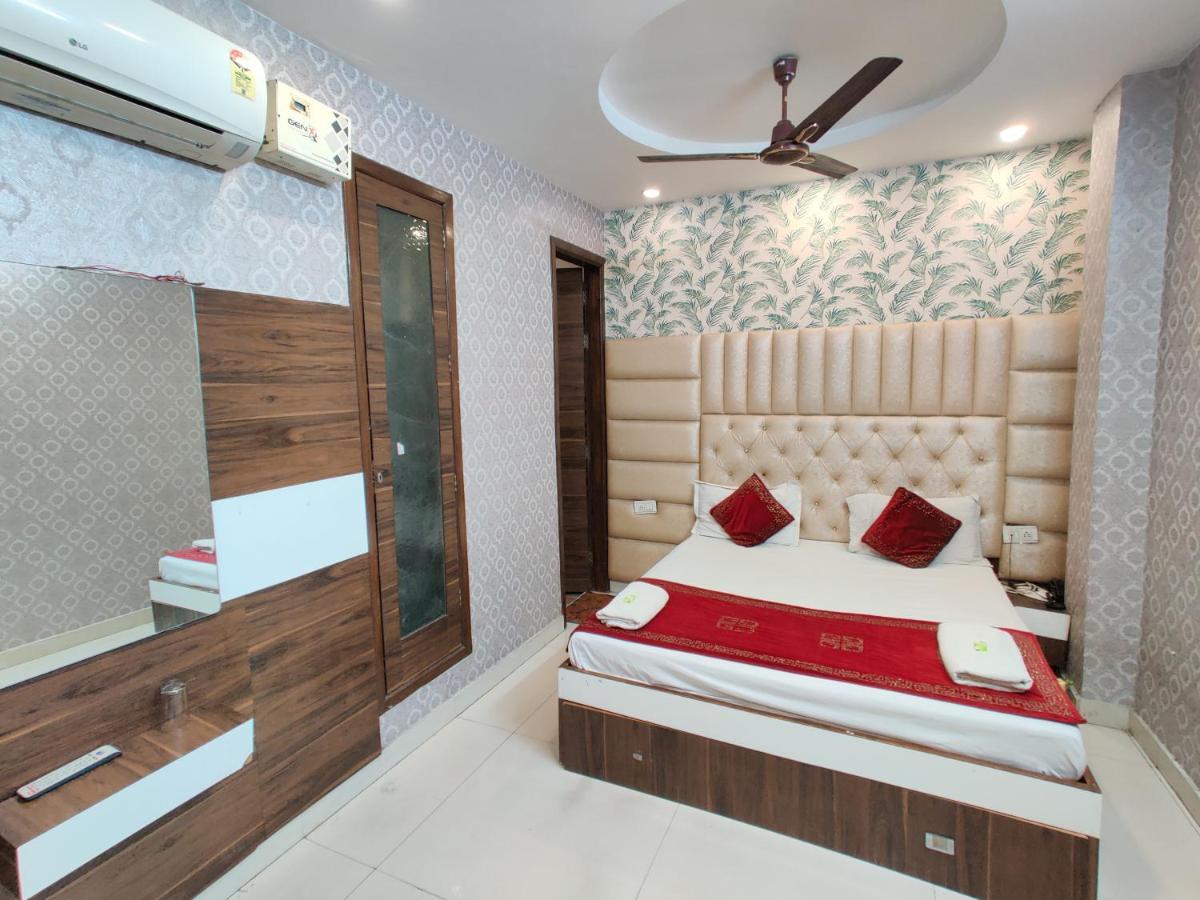 אמריצר Hotel Robin Inn מראה חיצוני תמונה