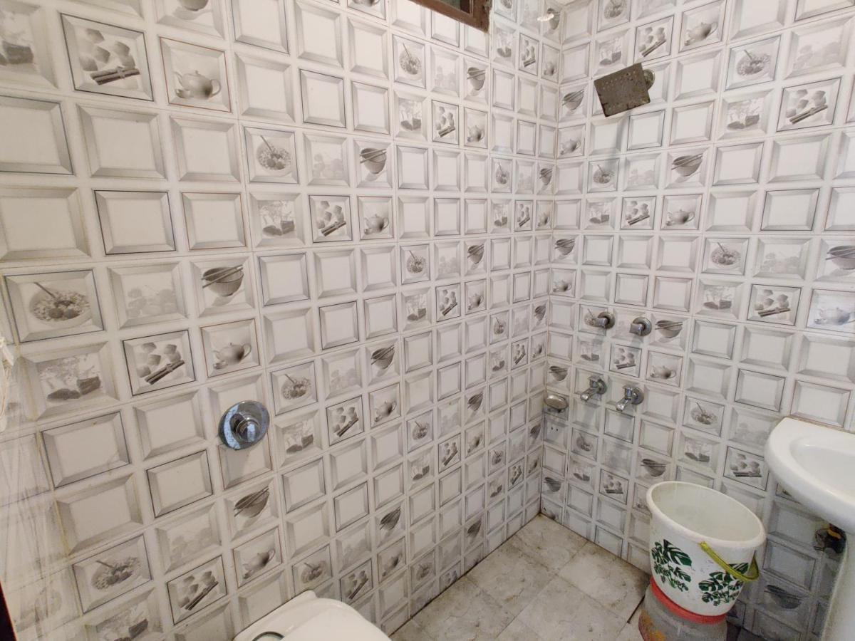 אמריצר Hotel Robin Inn מראה חיצוני תמונה